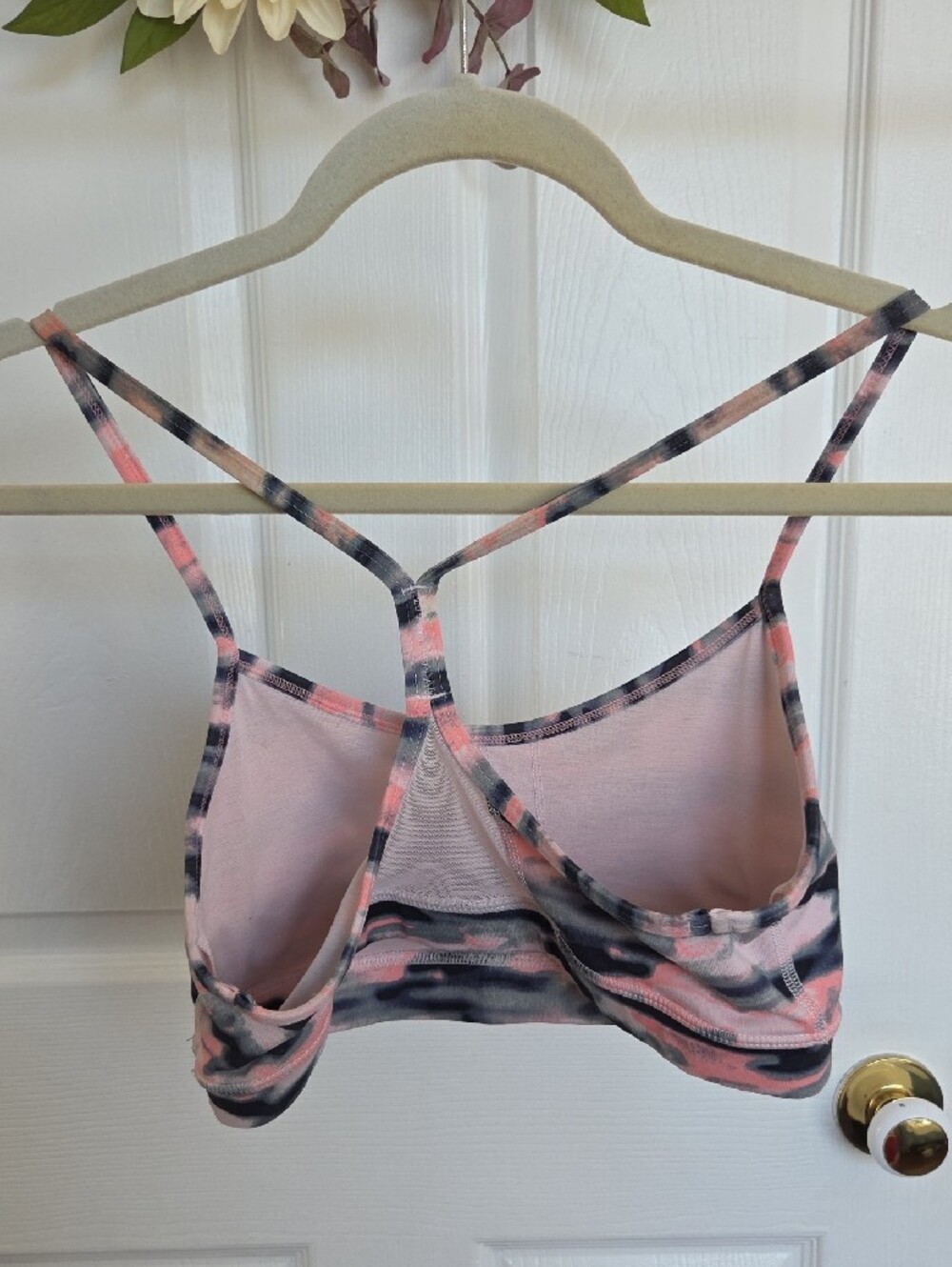 lululemon athletica Pink and Gray Camo Strappy Sports Bralette - Picture 2 of 2